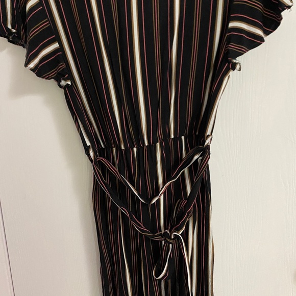 Short Sleeve Striped Sundress - Tie Waste Size M - Picture 4 of 5